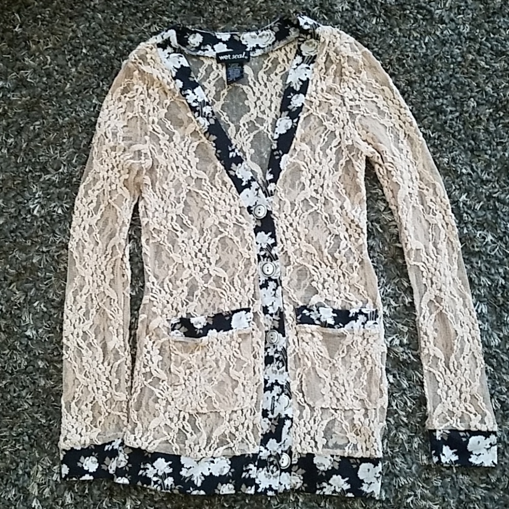 Lace floral dress shirt sz s